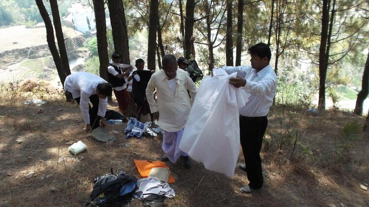 Teaching  by Shambhu chaudhary ' How to wear Dhoti ?